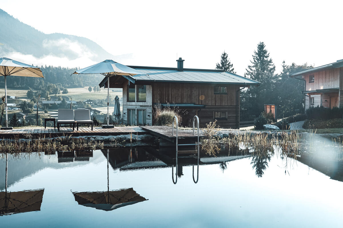 Hotel Chalets Grosslehen Chalet mit Badeteich Chalet mit Badeteich