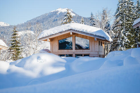 chalet exterior view