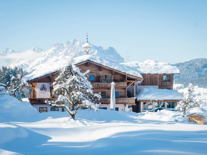 exterior view hotel in winter